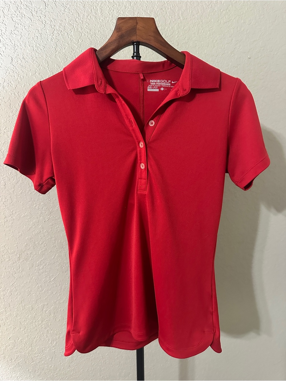 Nike Women’s Red Short-Sleeve Golf Polo Shirt